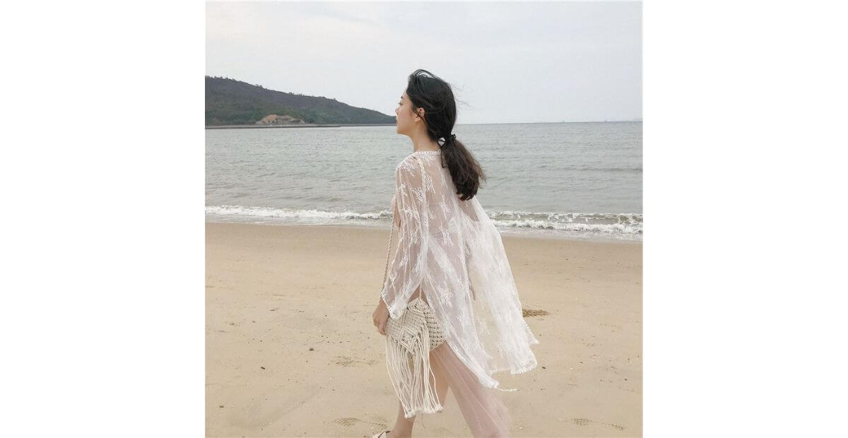 Áo choàng đi biển khoác ngoài set đơn giản
