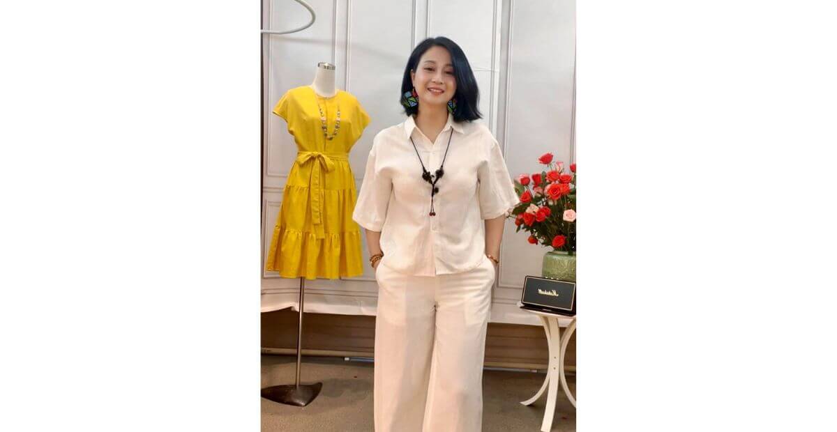 Áo sơ mi linen và quần ống rộng