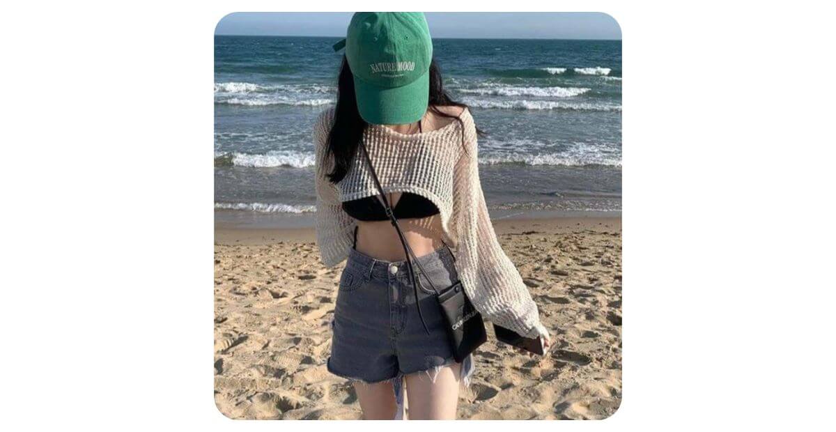 Áo sơ mi oversize mix bikini bên trong và quần short