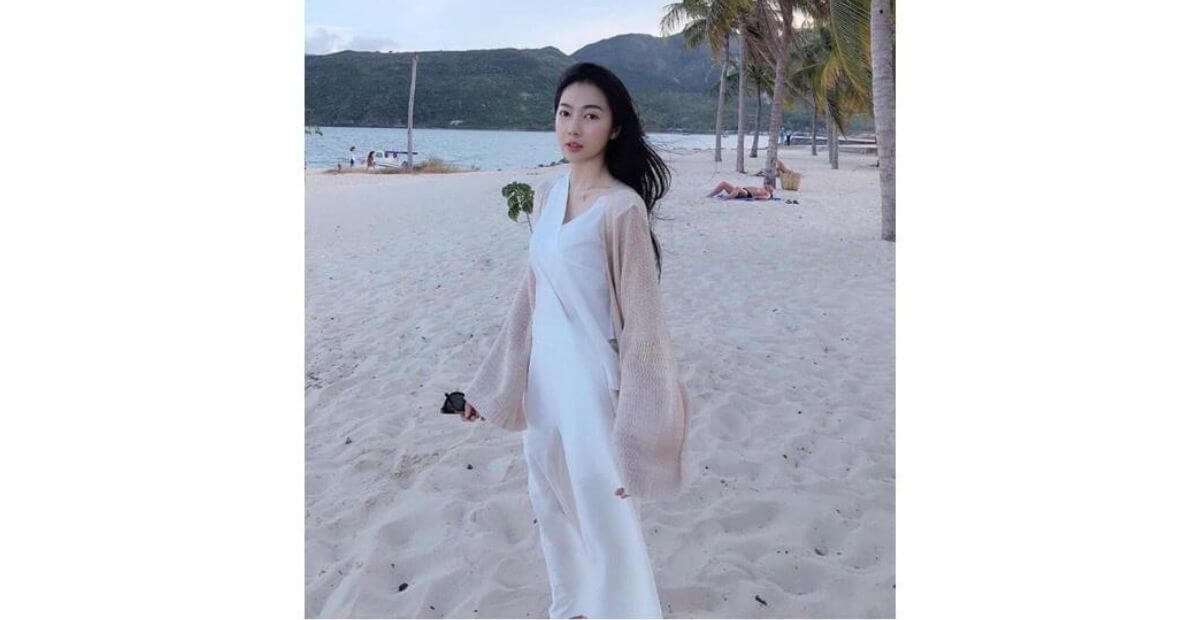 Maxi dài tay mix áo khoác len mỏng
