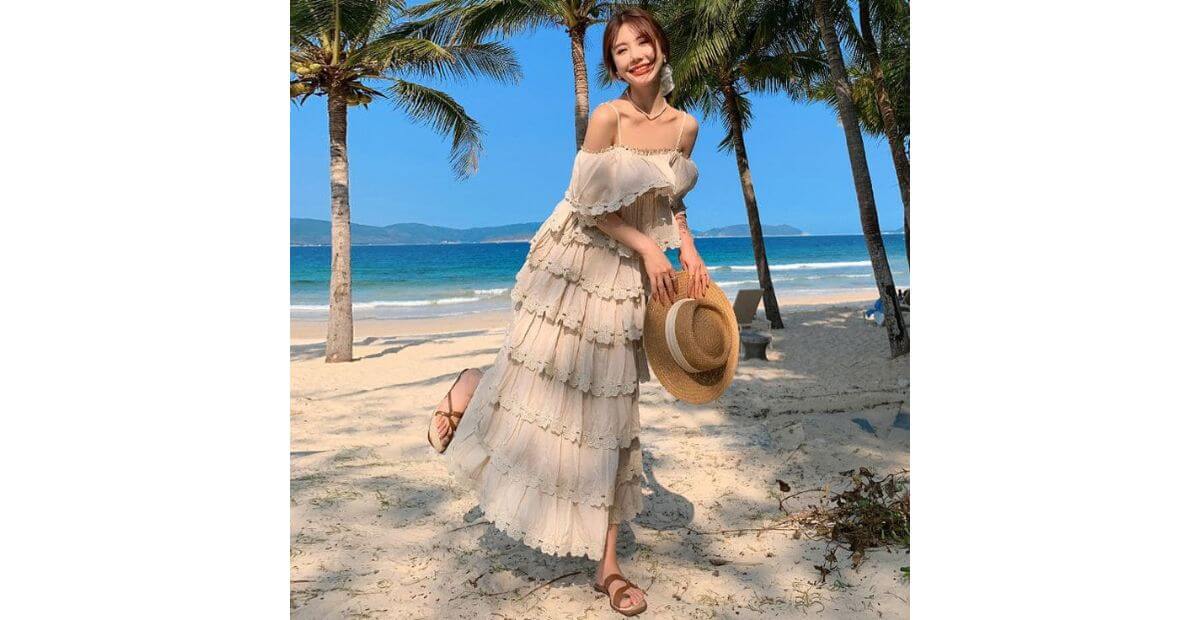 Mẹo chọn chất liệu và phụ kiện giúp béo lùn đi biển vẫn xinh rạng ngời