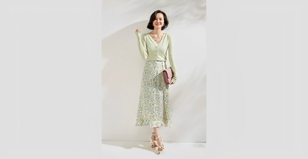 Phối đồ công sở nữ tính với đầm liền đơn sắc và cardigan mỏng