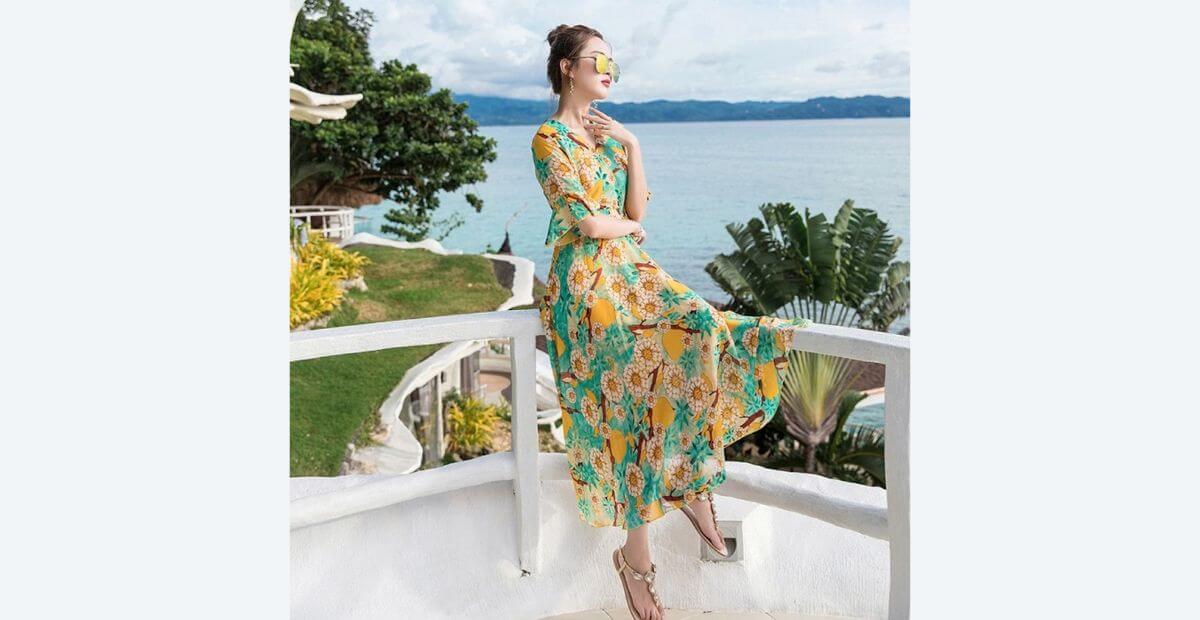 Phụ nữ trung niên mặc gì đi biển cho từng hoạt động