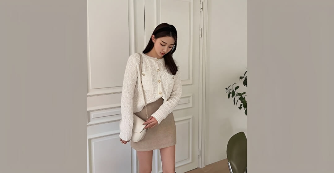 Váy chữ A và cardigan nhẹ
