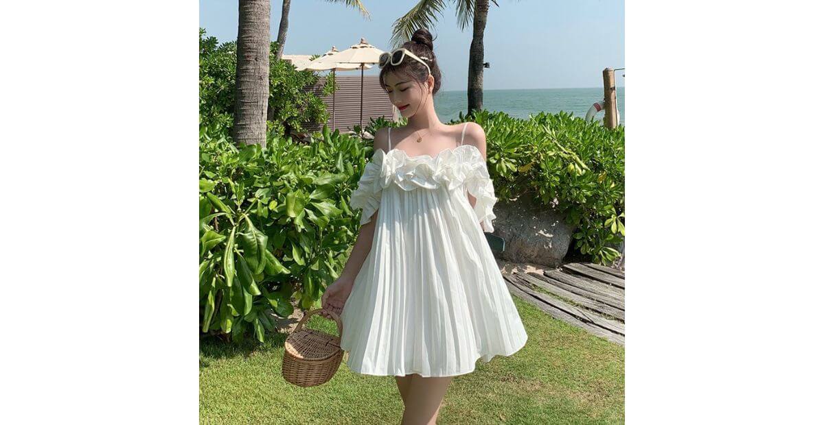 Váy hai dây dáng babydoll trên gối